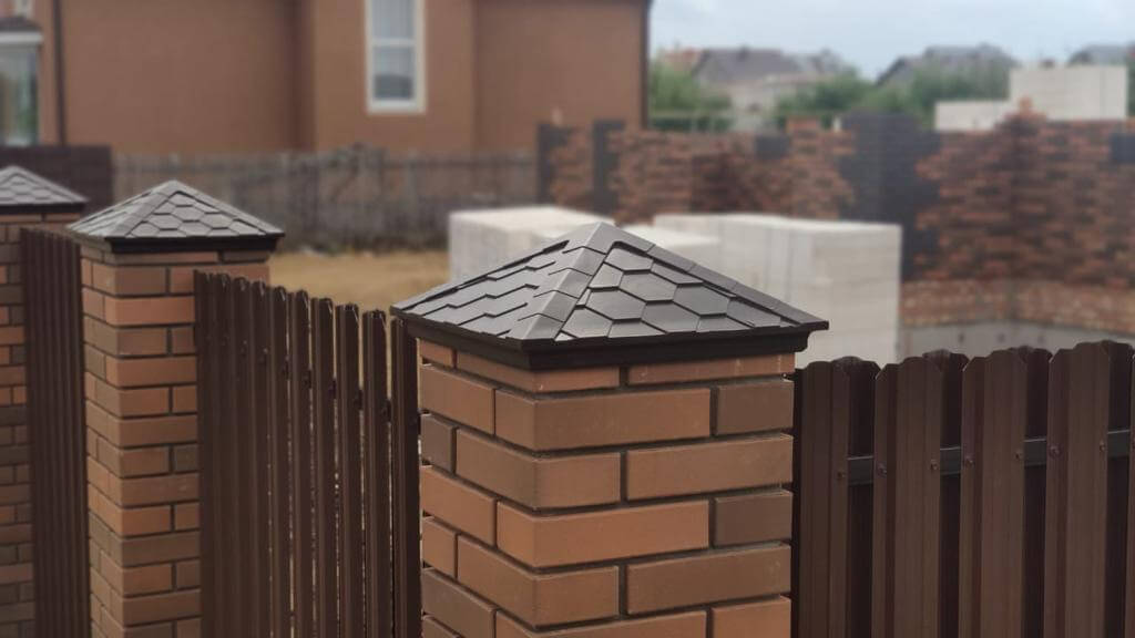 Колпак Zking Эверест Коричневый на столб 1.5х1.5 кирпича (390х390мм) в Химках фото