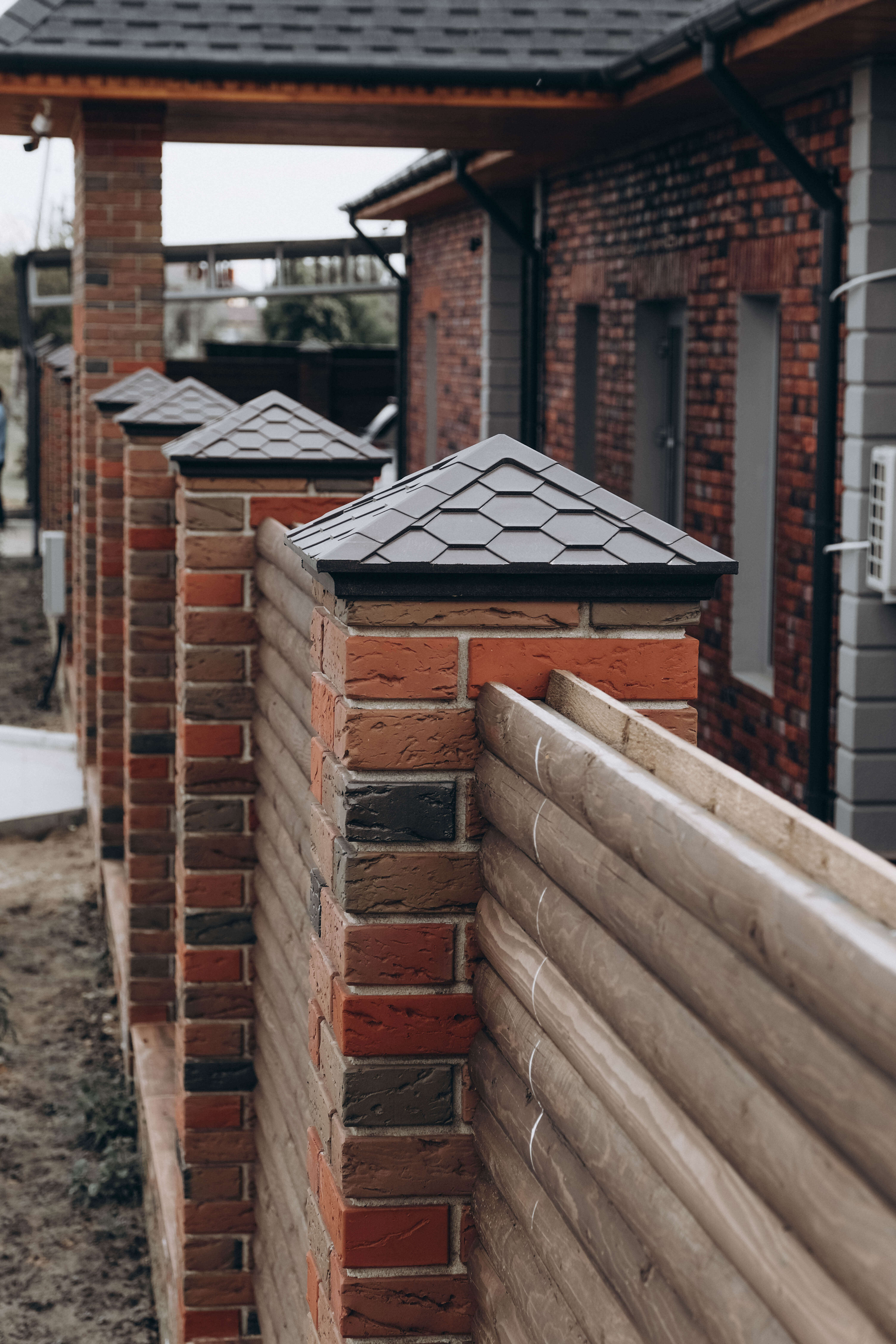 Колпак Zking Эверест Коричневый на столб 1.5х1.5 кирпича (390х390мм) в Химках фото